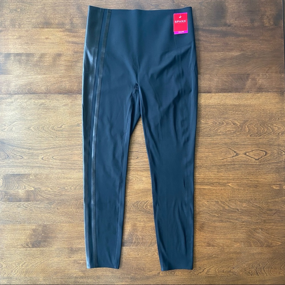 Spanx Every Wear Gloss Side Stripe Legging HTF Pattern Large Black NEW